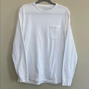 Vineyard‎ Vines White Shirt with Blue Logo